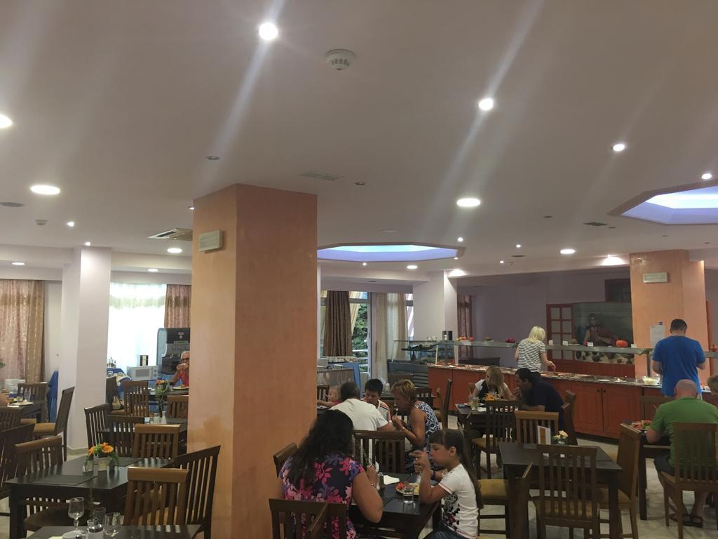 Romantza Mare Koskinou  Luaran gambar